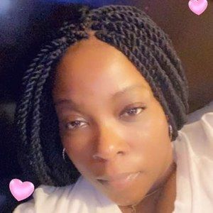 Meet your Posher, Isabella